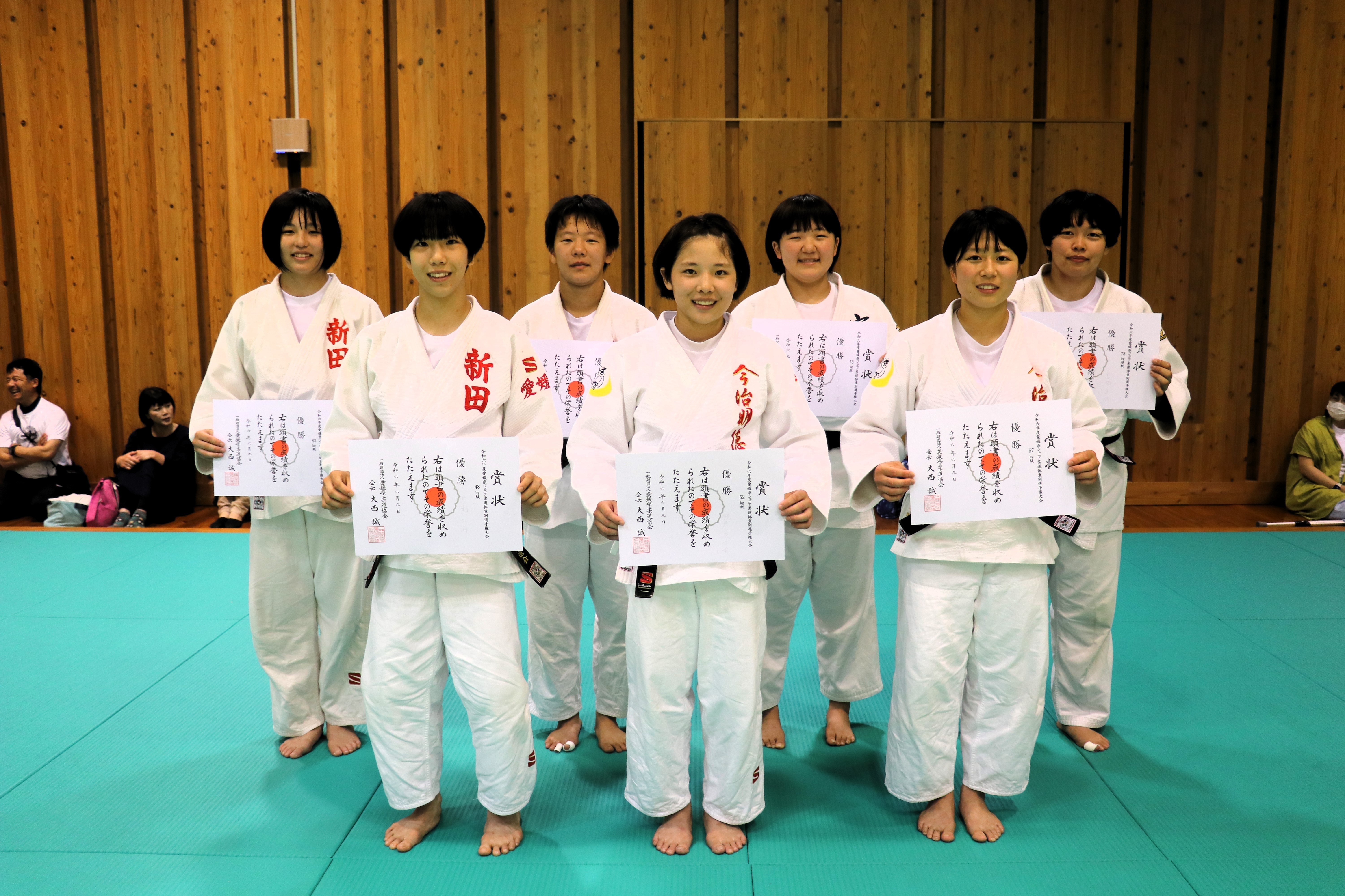 ジュニア女子優勝者