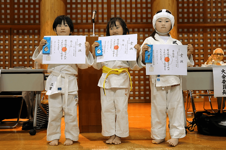 1年生女子19kg超級入賞者